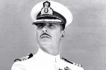 Rustom, Akshay Kumar latest, akshay kumar surprises with his new look, Nimrat kaur