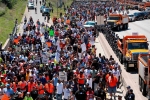 Anti-gun Violence, Freeway, anti gun violence protesters block major freeway in chicago, Eddie johnson