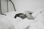 sleeping too much causes, oversleeping depression, 6 dangerous side effects of oversleeping, Sleeping hours