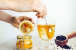 Haldi Kalonji Water during periods, Haldi Kalonji Water during periods, how haldi kalonji water helps to ease menstrual discomfort, The indian