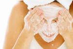 Natural cleansers, , natural cleansers to get rid of make up, Puffy eyes