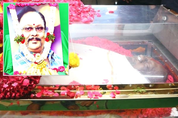 Krishnam Raju Last Rites Held With State Honours