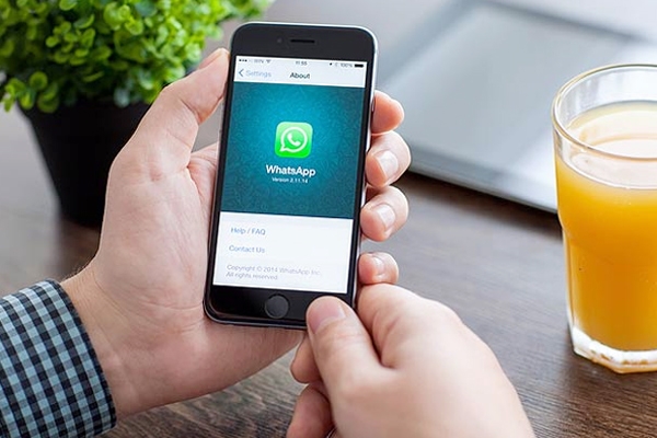 Whats App no longer charges subscription fees},{Whats App no longer charges subscription fees